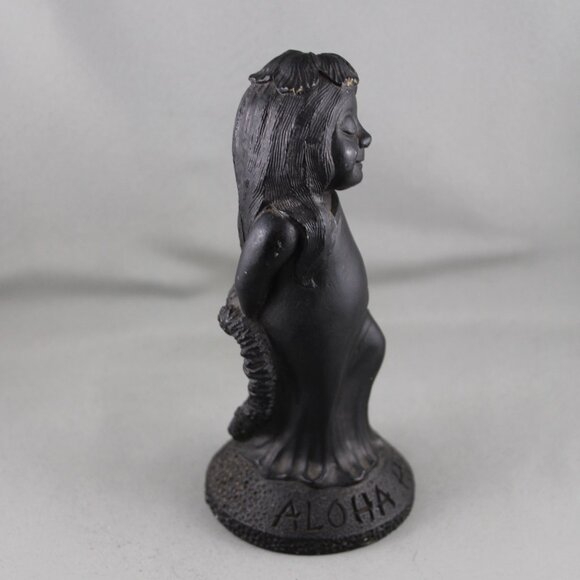 Vintage Tiki Figuirne - Blushing Hula Girl with Lei by Coco Joe - Made with Lava - Picture 8 of 8